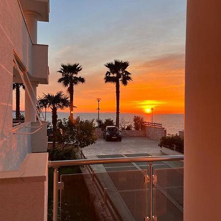 White Sidesea View Apartment Saranda Dış mekan fotoğraf