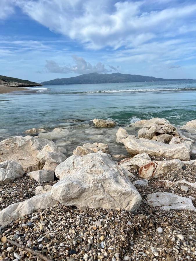 White Sidesea View Apartment Saranda Dış mekan fotoğraf